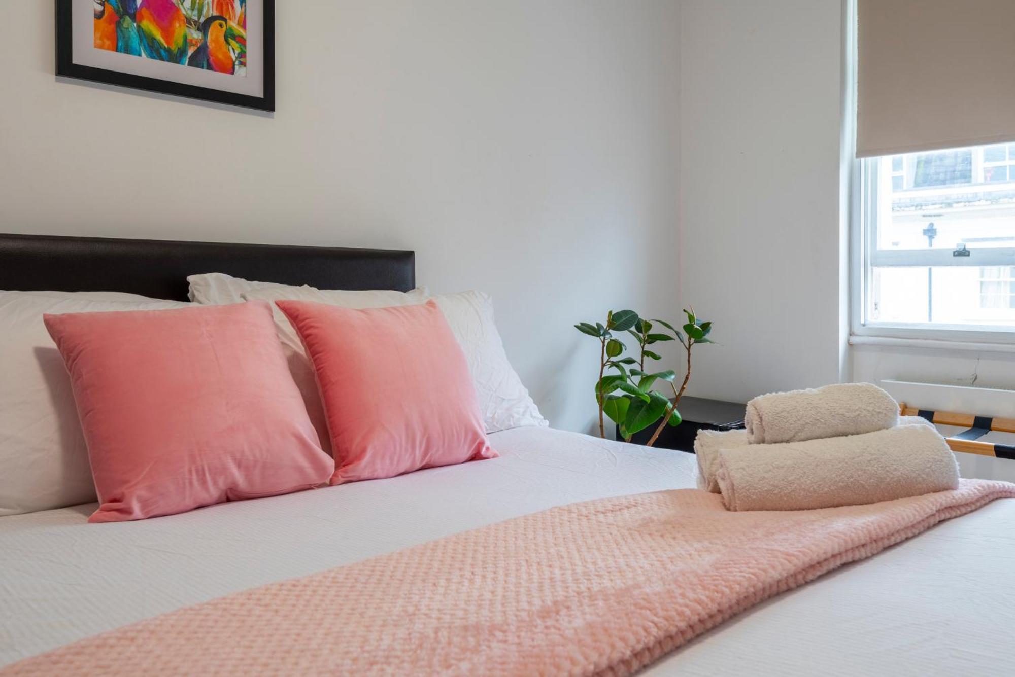Dazzling Room Near Paddington/Elizabeth Stn Londen Buitenkant foto